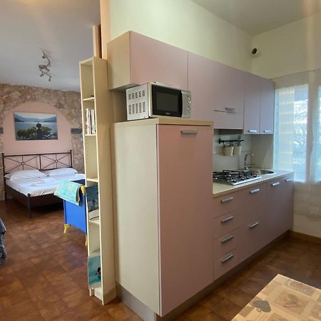 Villa The Lovers - Independent Little House With Garden à Argegno Extérieur photo