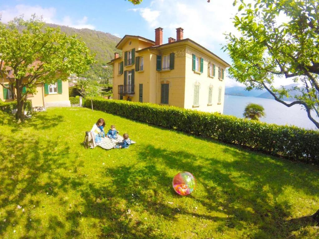 Villa The Lovers - Independent Little House With Garden à Argegno Extérieur photo
